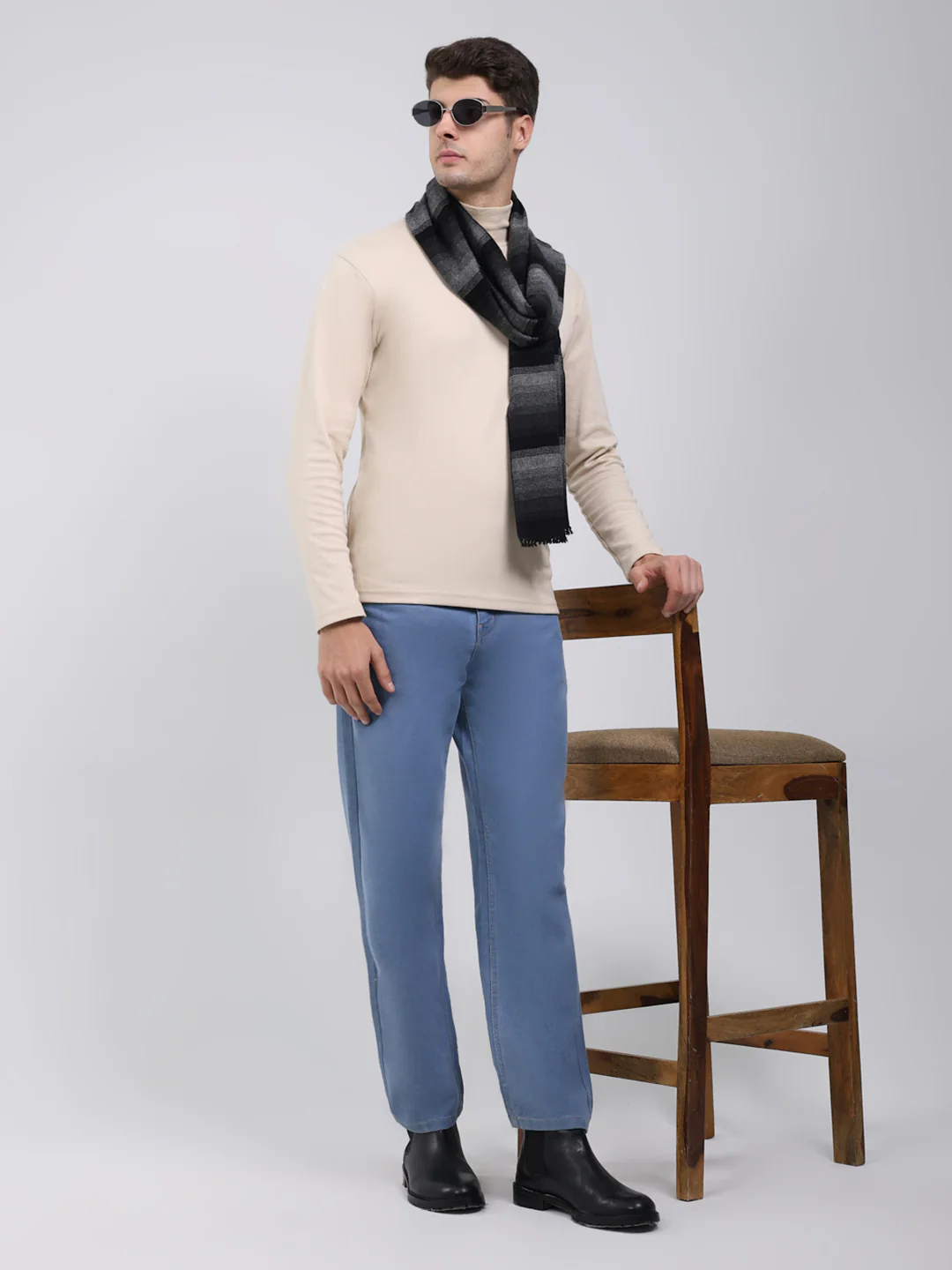 Men Black Self Design Wool Blend Muffler - Image 2