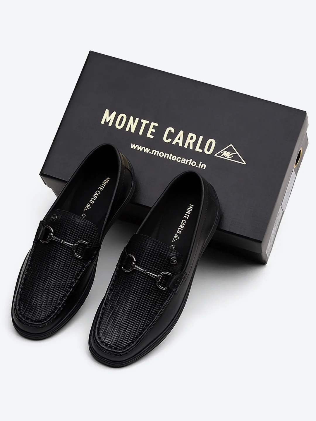 Men Black Comfortable Slip on Leather Loafers - Image 2