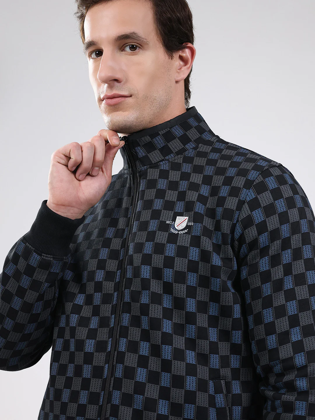 Men Black Solid Band Neck Full Sleeve Sweatshirt - Image 7