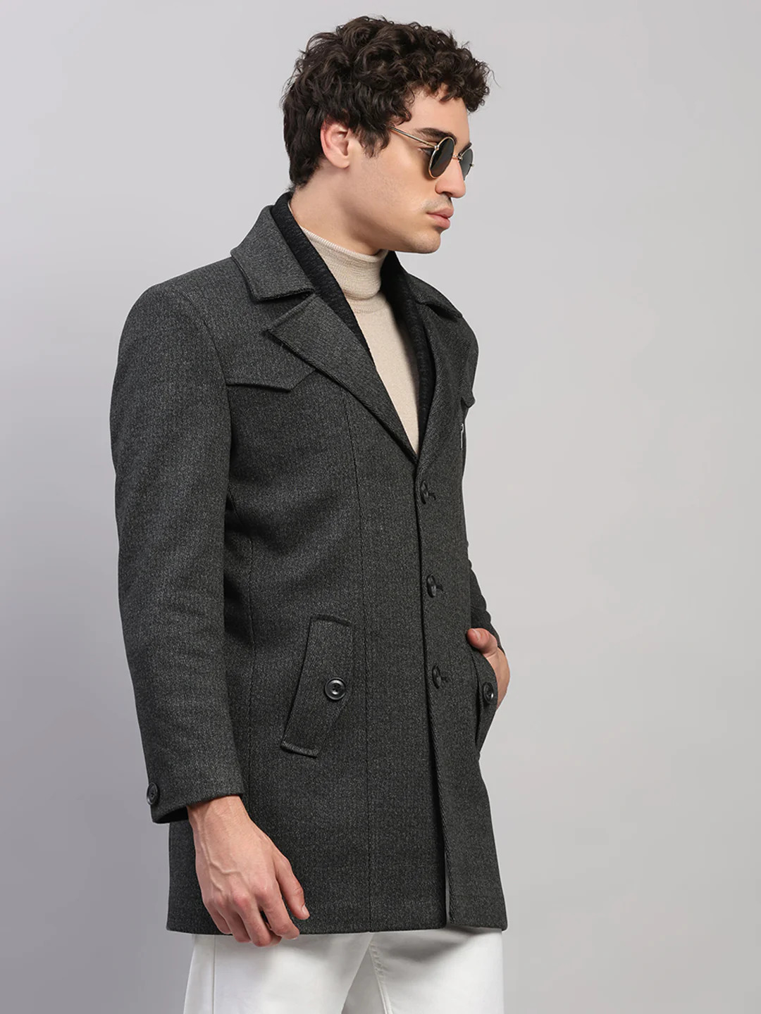 Men Black Solid Collar Full Sleeve Coat - Image 4