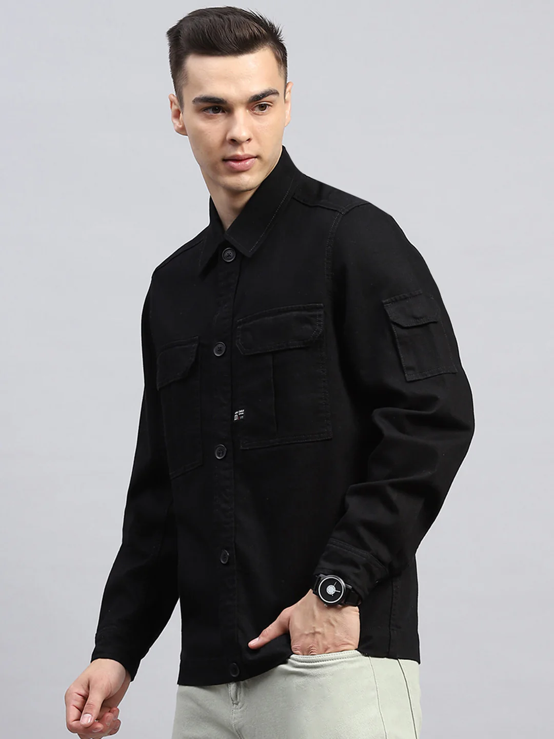 Men Black Solid Collar Full Sleeve Jacket - Image 3