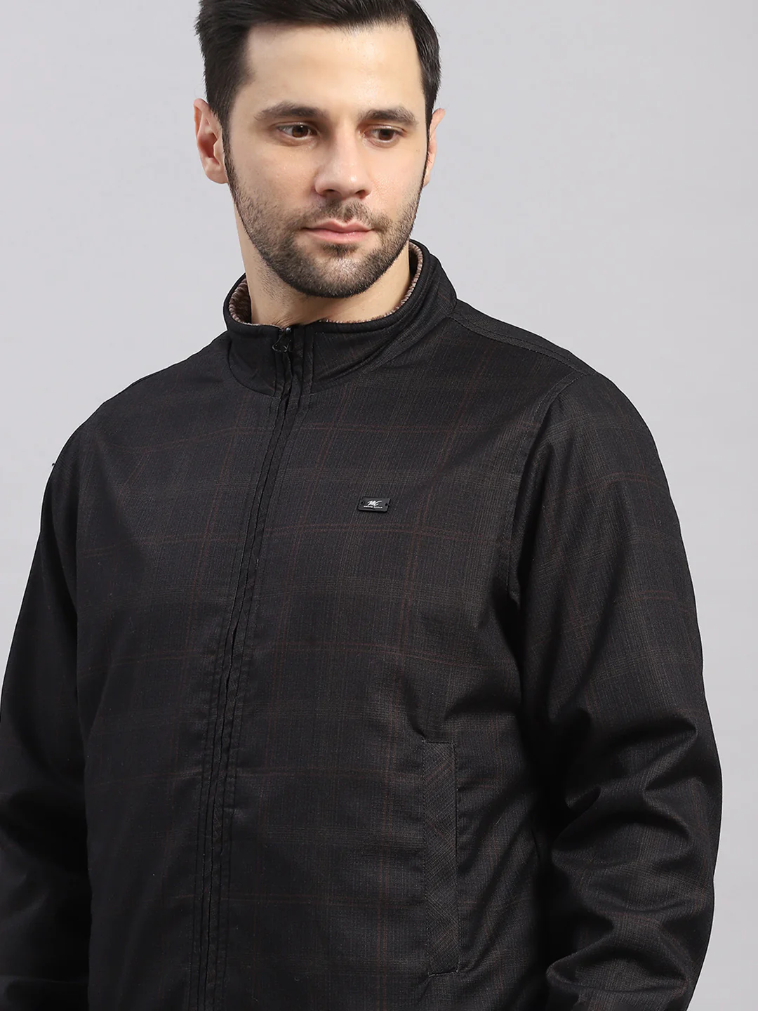 Men Black Solid Collar Full Sleeve Reversible Jacket - Image 10
