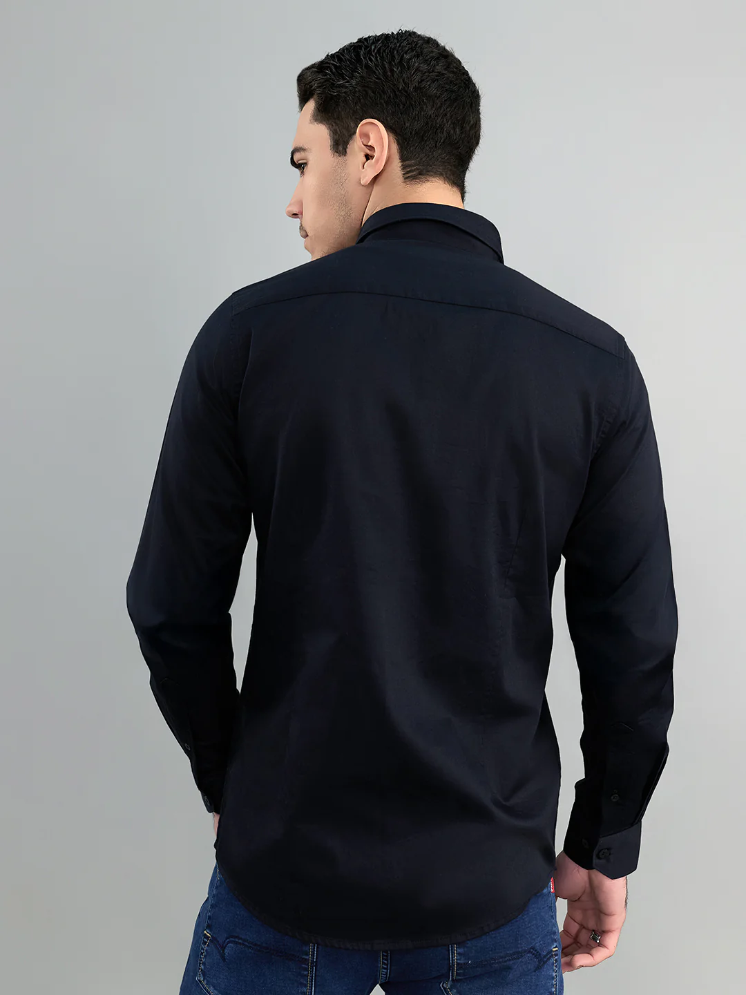 Men Black Solid Collar Full Sleeve Shirt - Image 4