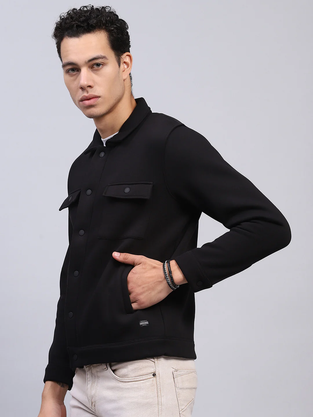 Men Black Solid Collar Full Sleeve Sweatshirt - Image 3