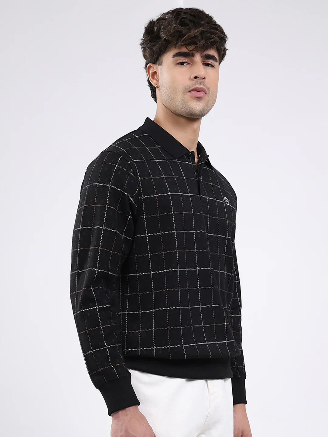 Men Black Solid Collar Full Sleeve Winter T-Shirt - Image 4