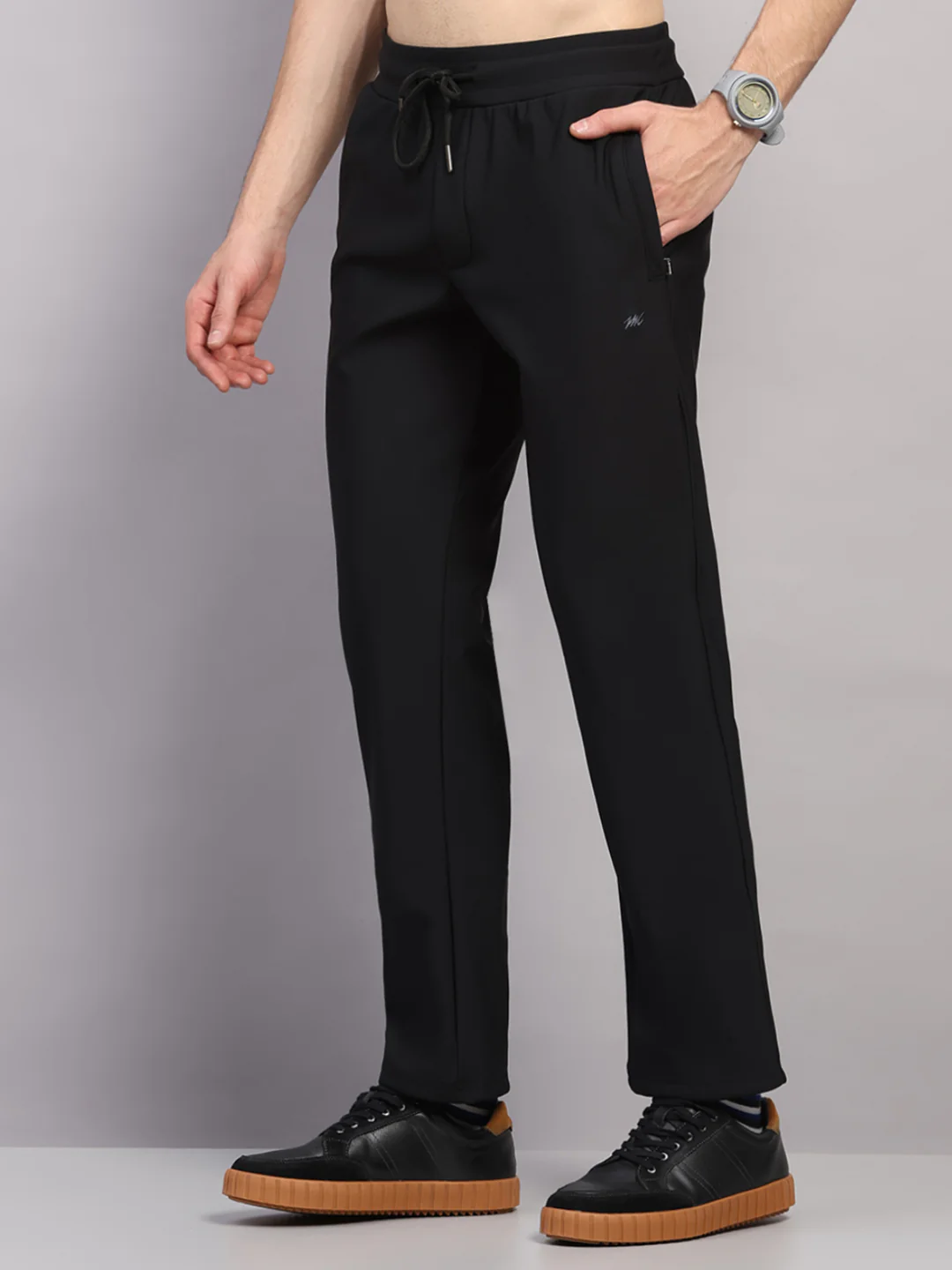 Men Black Solid Collar Full Sleeve Winter Tracksuit - Image 7