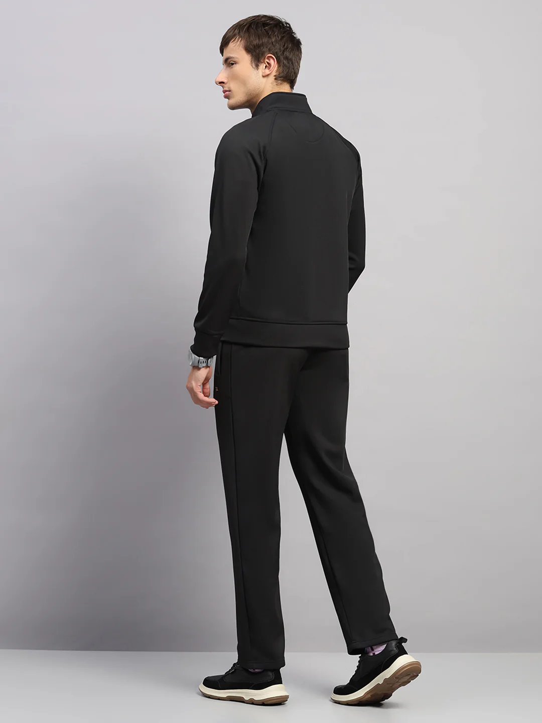 Luxuria Men Black Solid Collar Full Sleeve Winter Tracksuit - Image 5