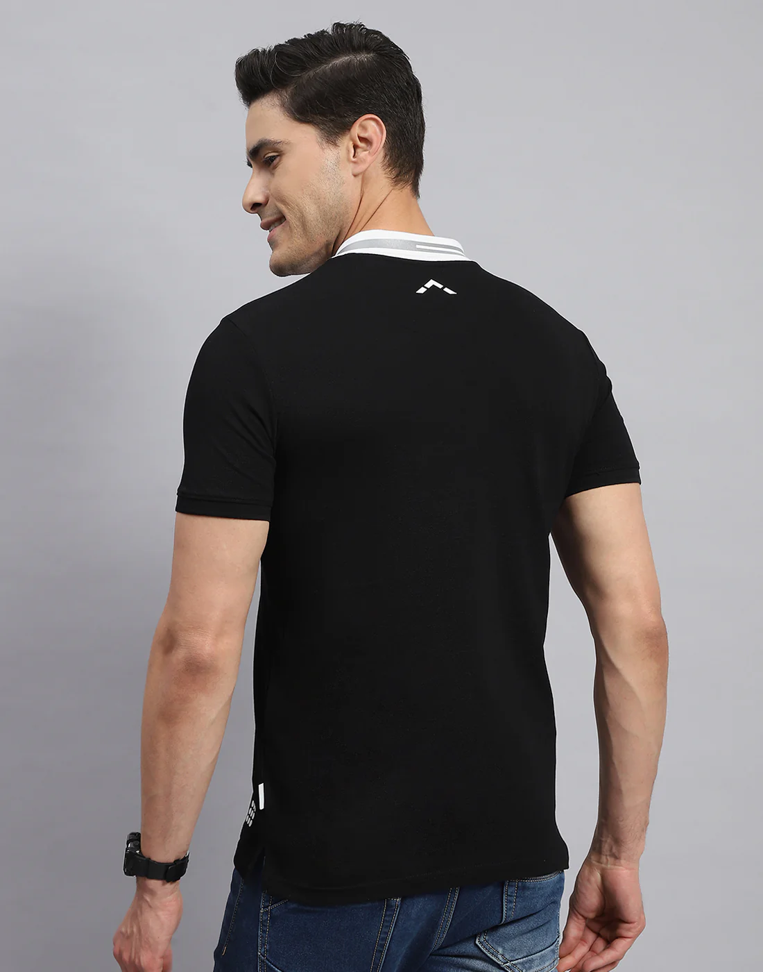 Rock.it Men Black Solid Collar Half Sleeve T-Shirt - Image 5