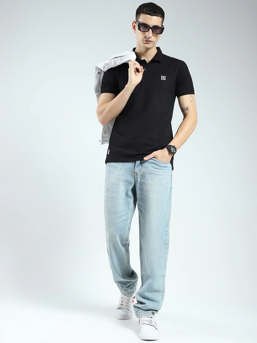 Rock.it Men Black Solid Collar Half Sleeve T-Shirt - Image 2