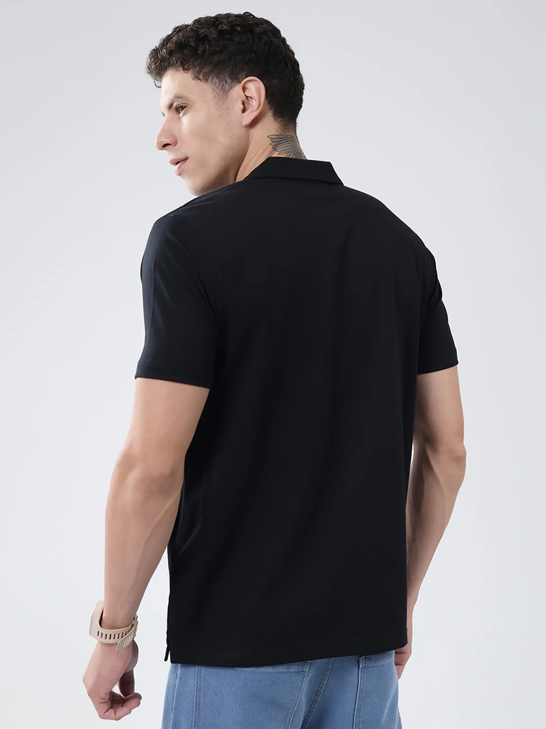 Men Black Solid Collar Half Sleeve T-Shirt - Image 5