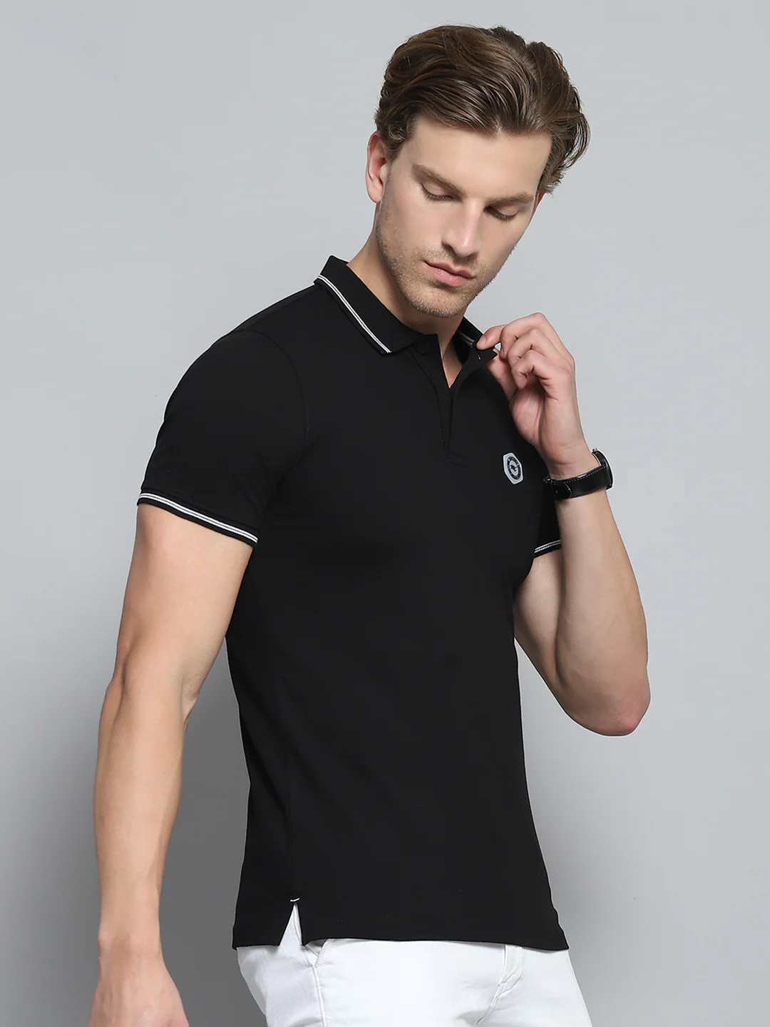 Men Black Solid Collar Half Sleeve T-Shirt - Image 4