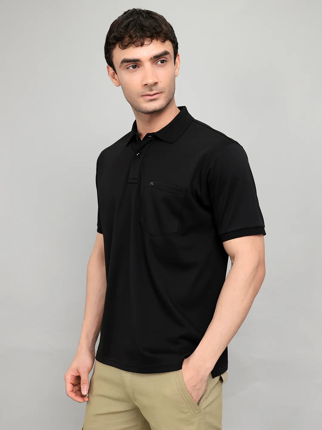 Men Black Solid Collar Half Sleeve T-Shirt - Image 2