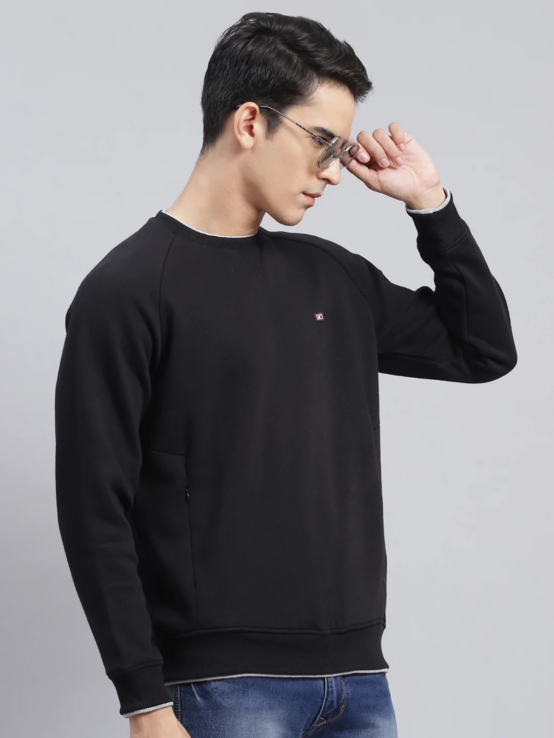 Men Black Solid Cotton Blend Sweatshirt - Image 3