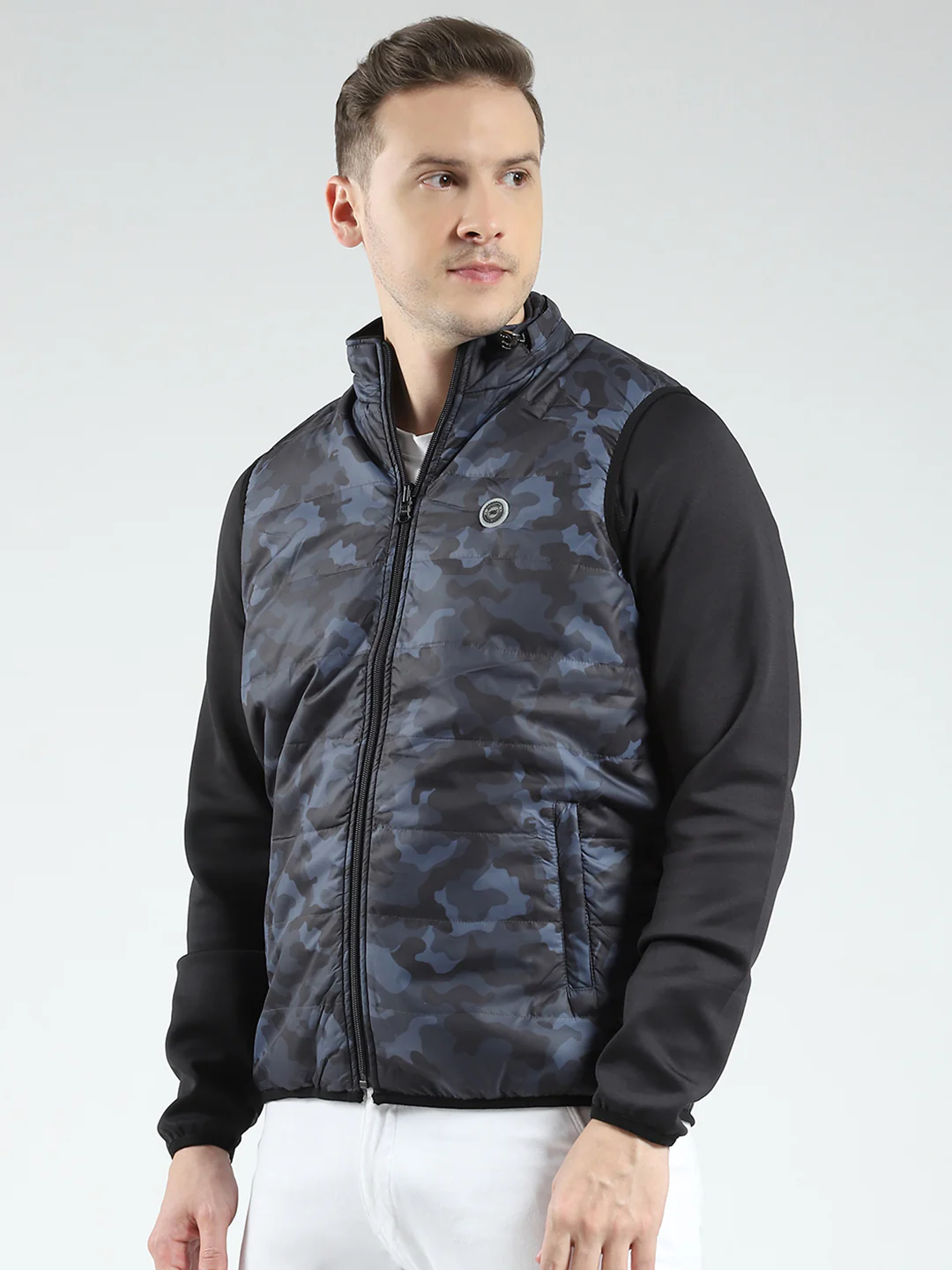 Men Black Solid Detachable Hood Full Sleeve Reversible Sweatshirt - Image 3