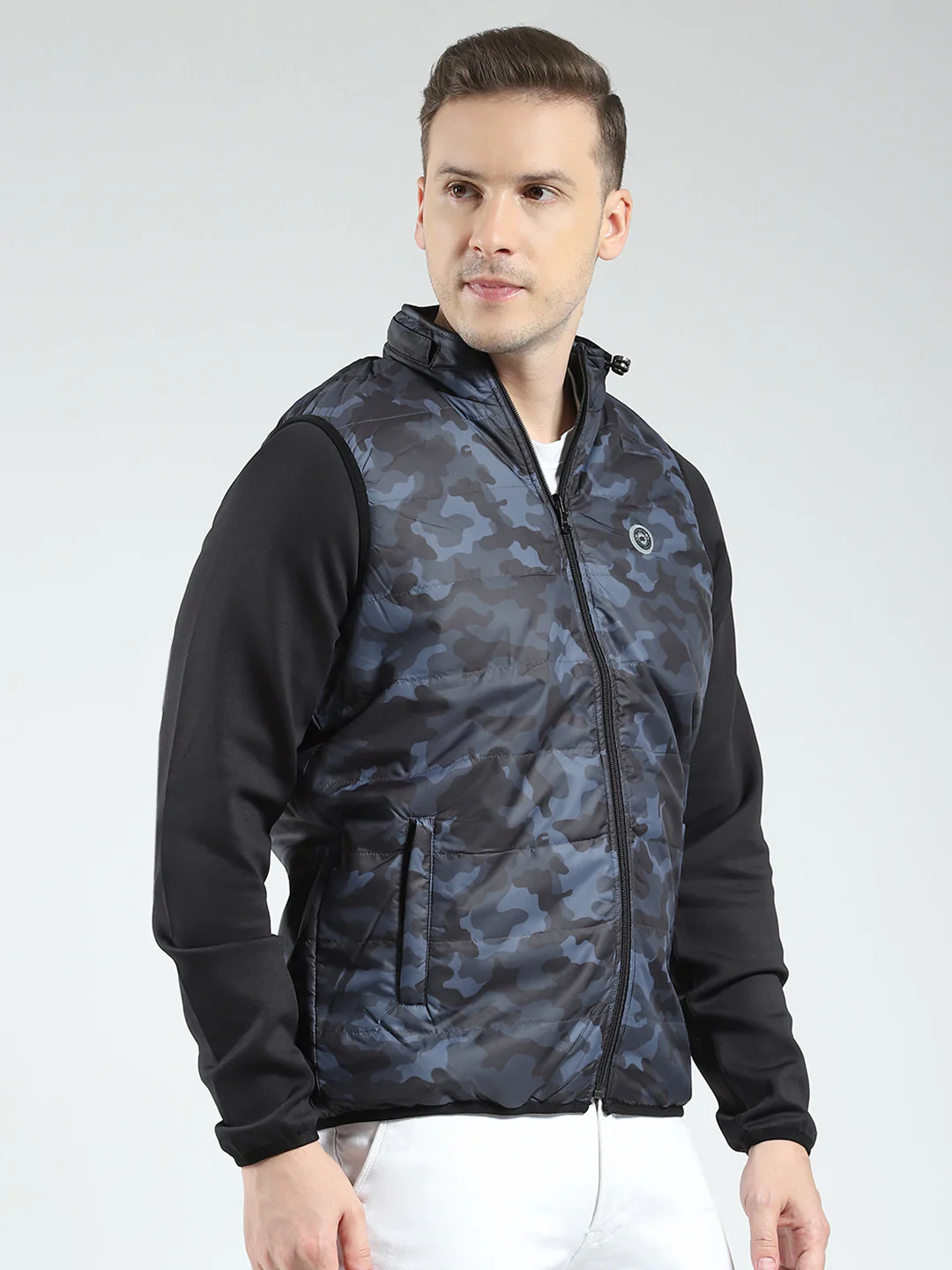 Men Black Solid Detachable Hood Full Sleeve Reversible Sweatshirt - Image 4