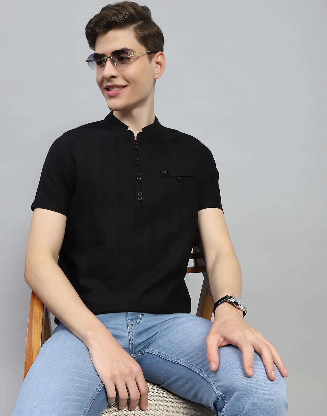 Men Black Solid F Neck Half Sleeve Kurta - Image 6