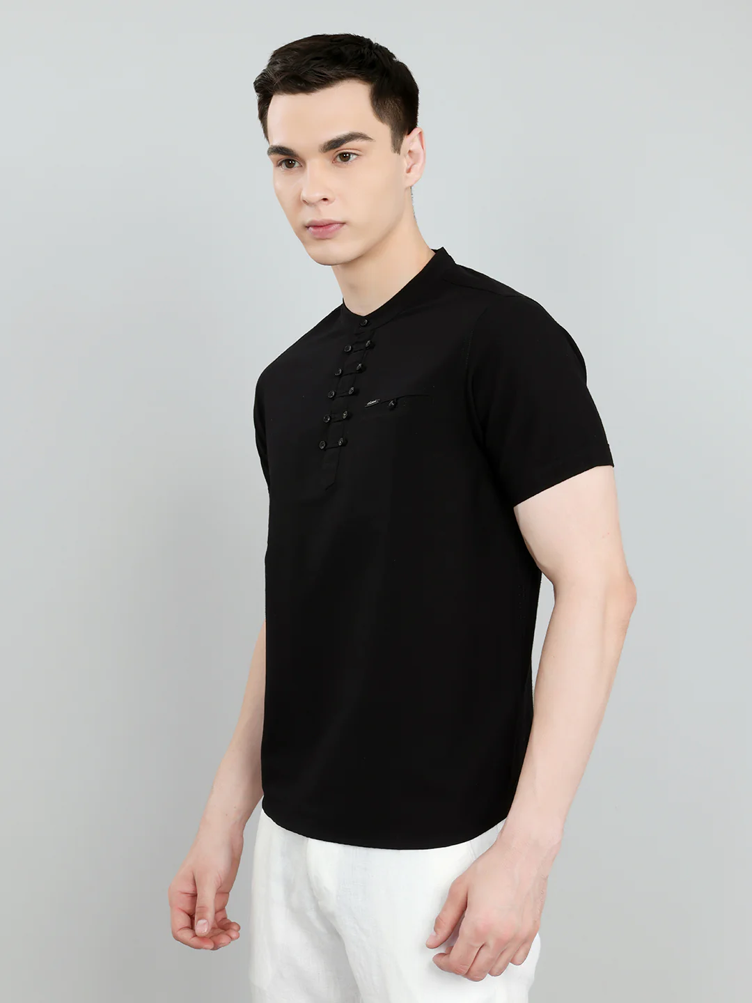 Men Black Solid Henley Neck Half Sleeve T-Shirt - Image 2