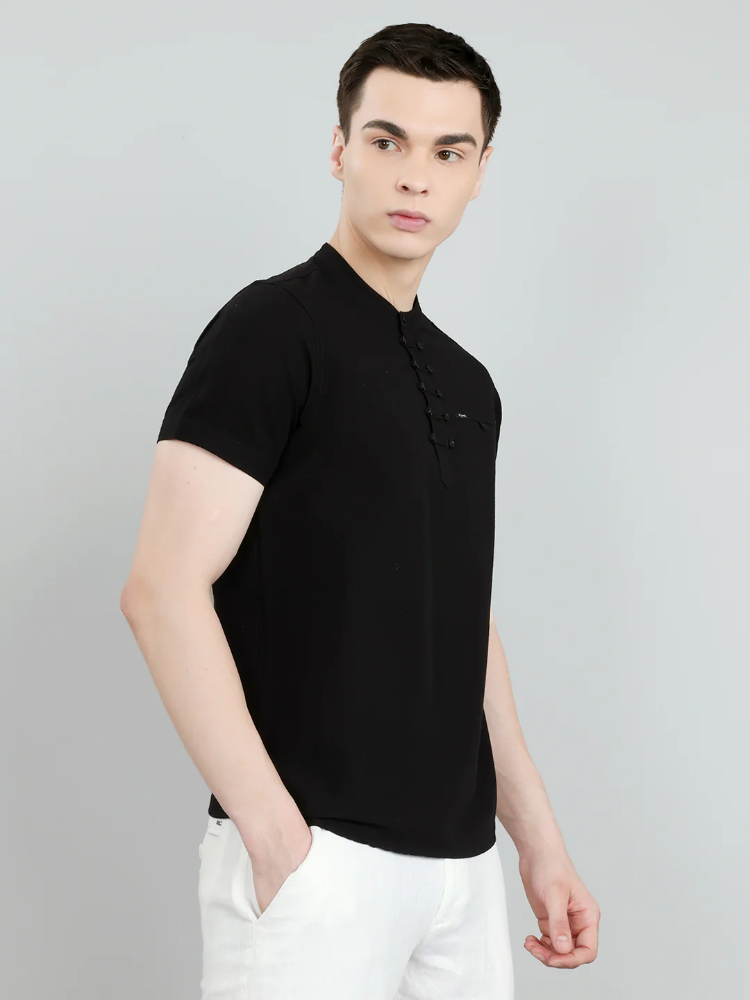 Men Black Solid Henley Neck Half Sleeve T-Shirt - Image 3