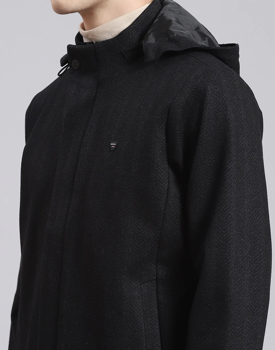 Men Black Solid Hooded Full Sleeve Jacket - Image 6