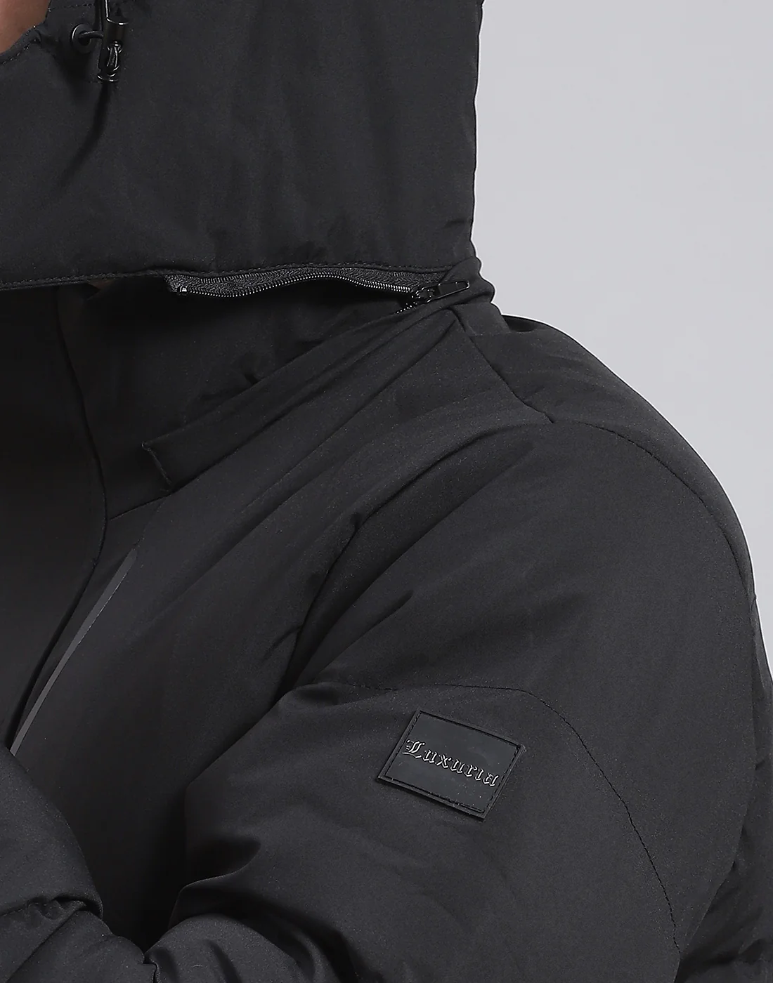 Men Black Solid Hooded Full Sleeve Jacket - Image 7