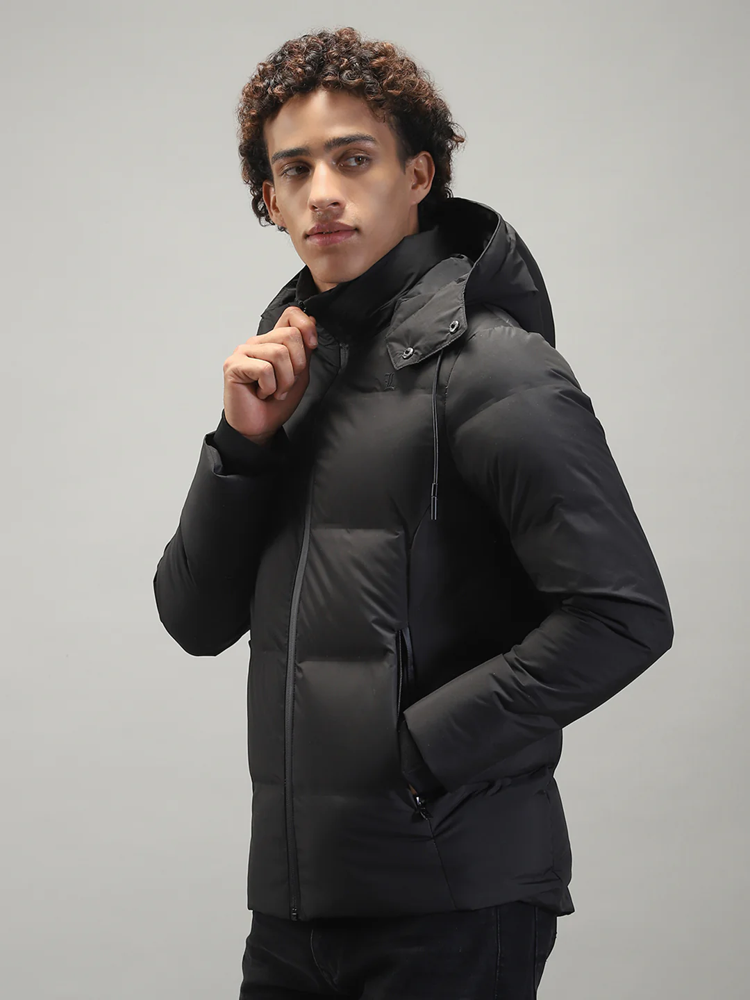 Men Black Solid Hooded Full Sleeve Jacket - Image 3