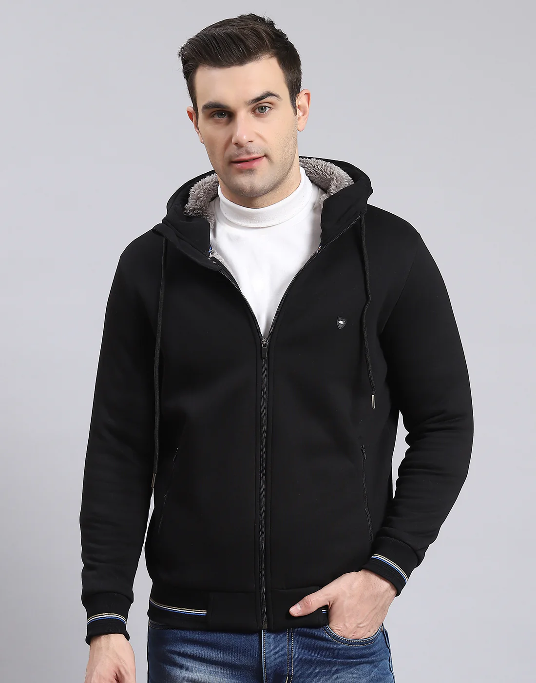 Men Black Solid Hooded Full Sleeve Sweatshirt - Image 2