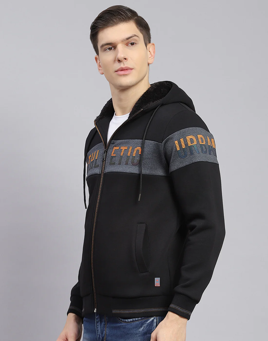 Men Black Solid Hooded Full Sleeve Sweatshirt - Image 3