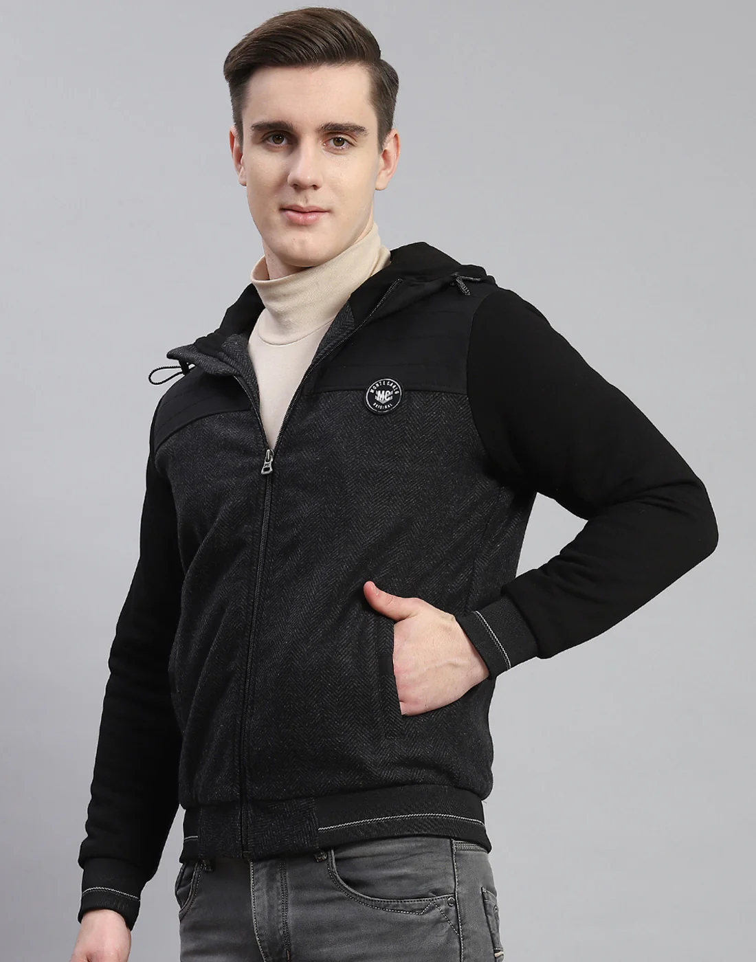 Men Black Hooded Jacket with Attached Inflatable Neck Pillow - Image 3