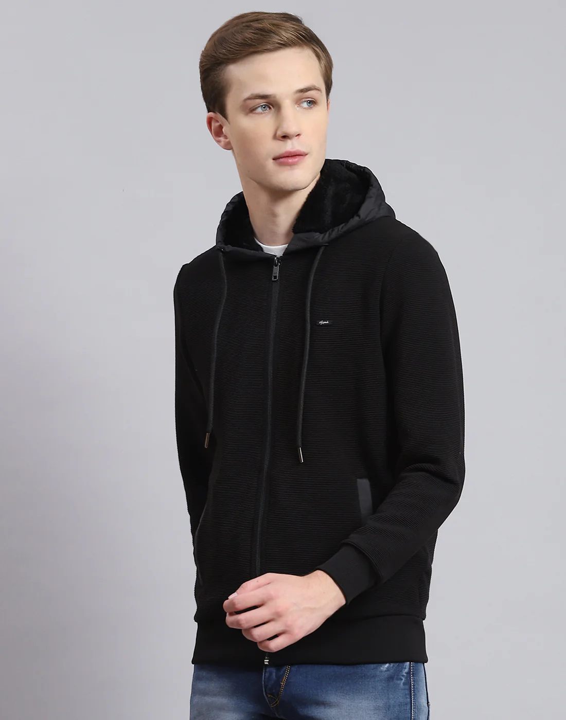 Men Black Solid Hooded Full Sleeve Sweatshirt - Image 3