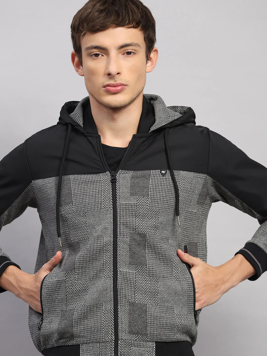 Men Black Solid Hooded Full Sleeve Sweatshirt - Image 6