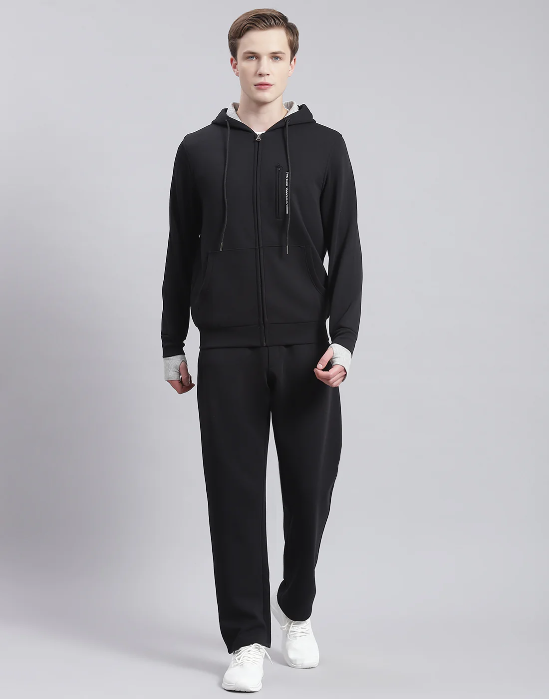 Men Black Solid Hooded Full Sleeve Tracksuit - Image 2