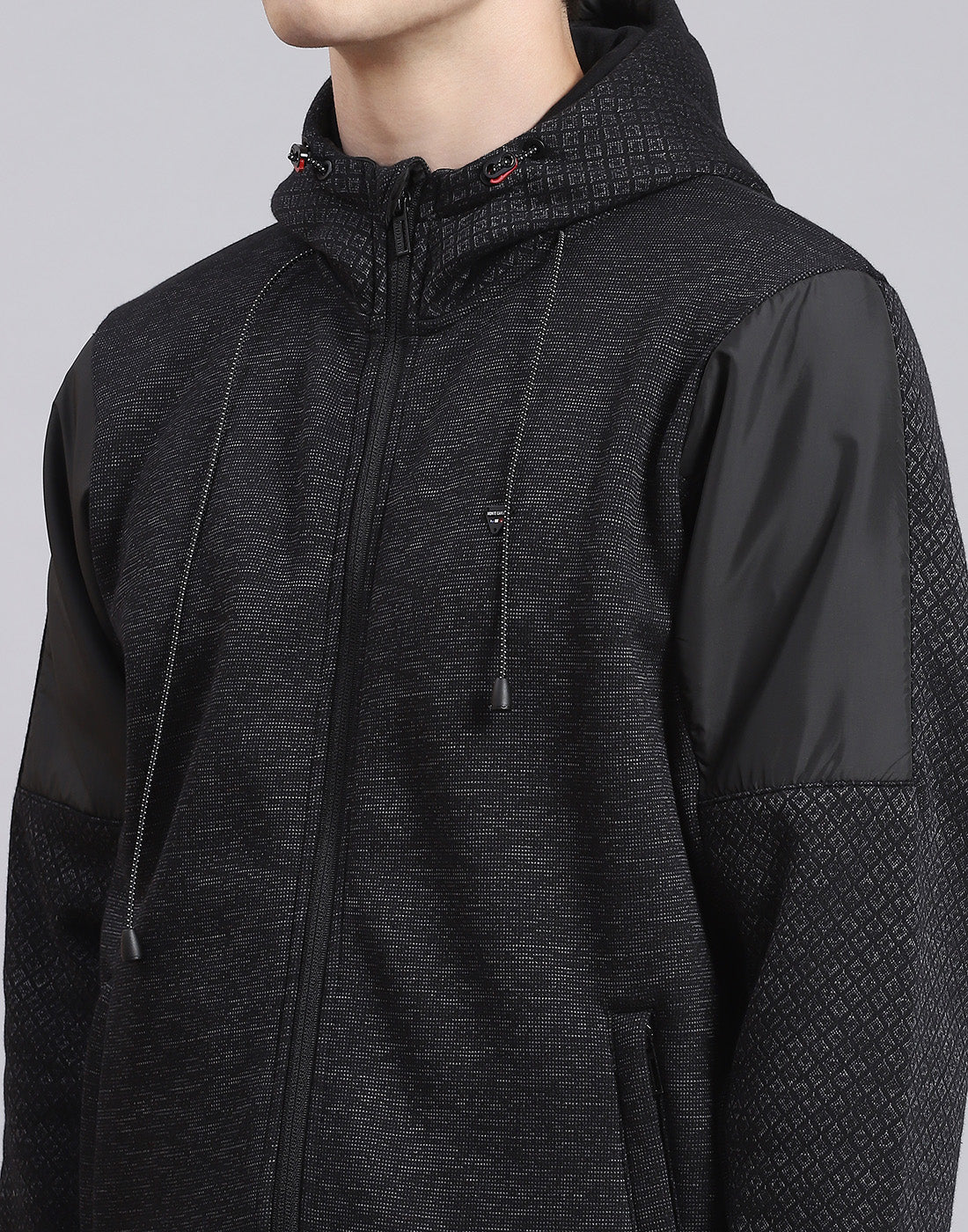 Men Black Solid Hooded Full Sleeve Tracksuit - Image 6