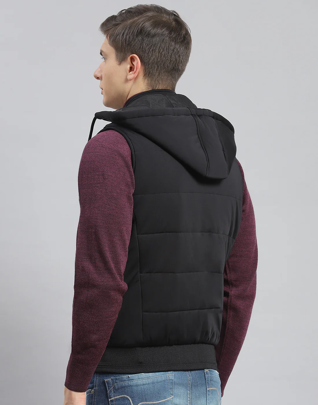 Men Black Solid Hooded Sleeveless Jacket - Image 5