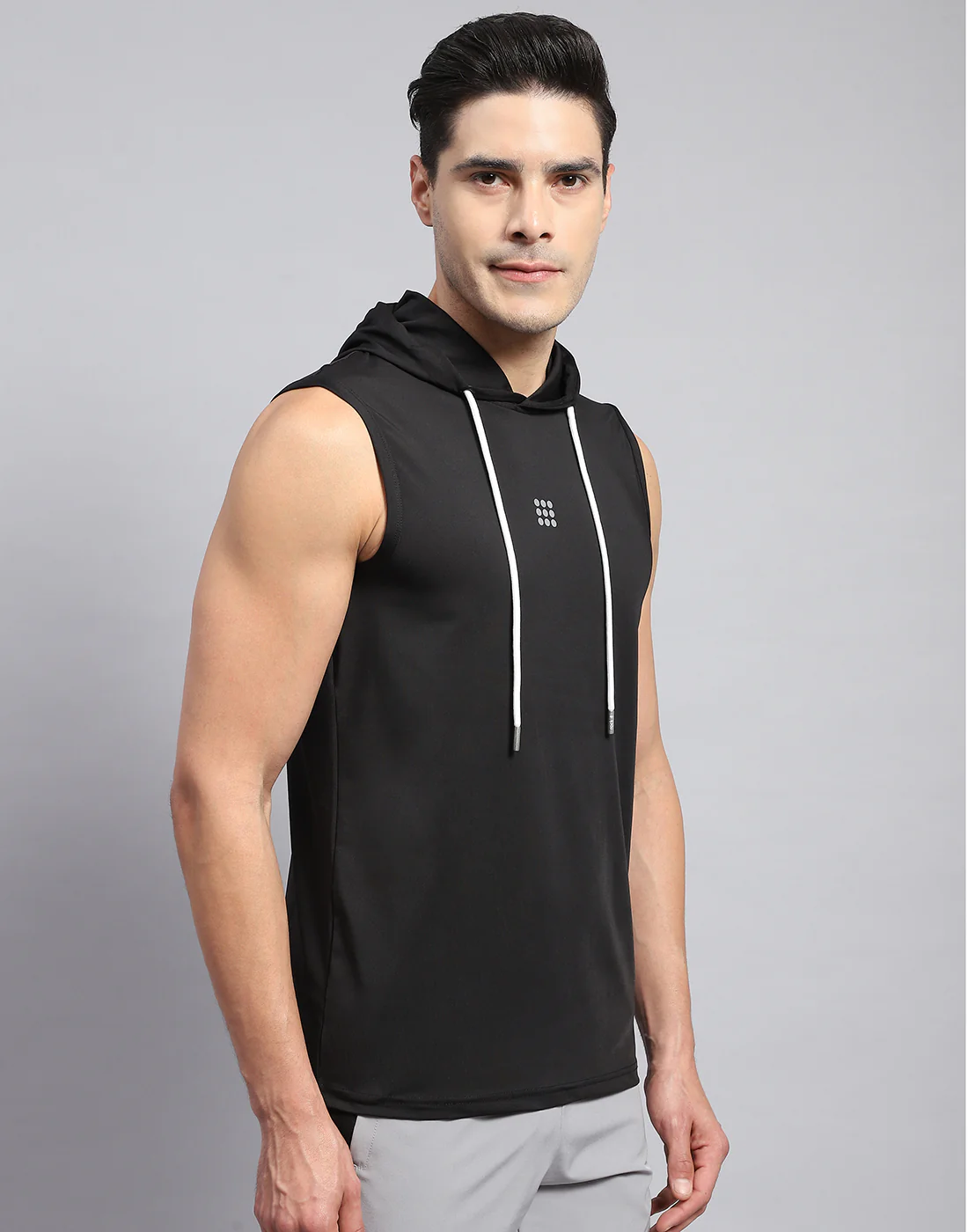 Rock.it Men Black Solid Hooded Sleeveless T-Shirt - Image 4