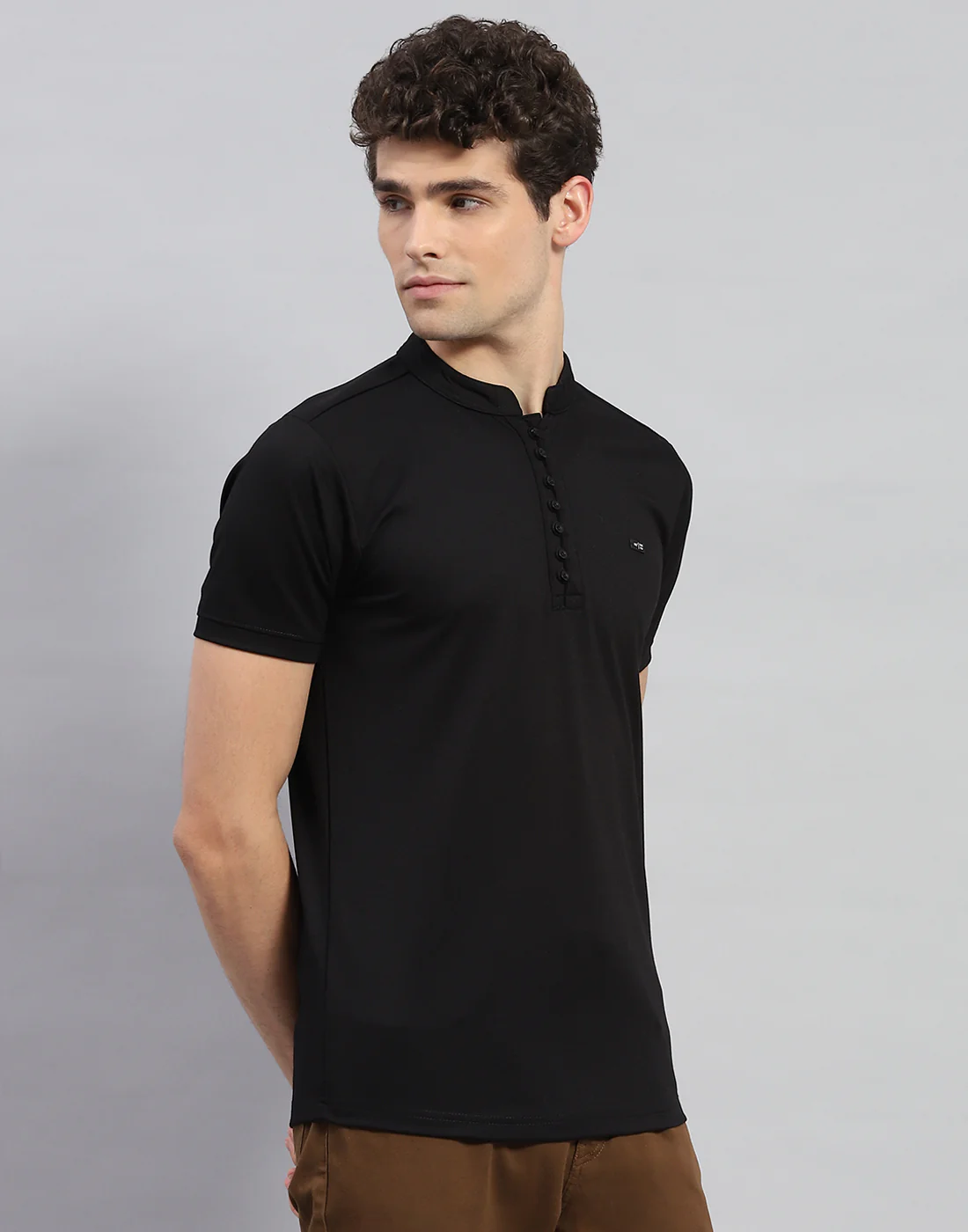 Men Black Solid  Mandarin Neck Half Sleeve T-Shirt - Image 4