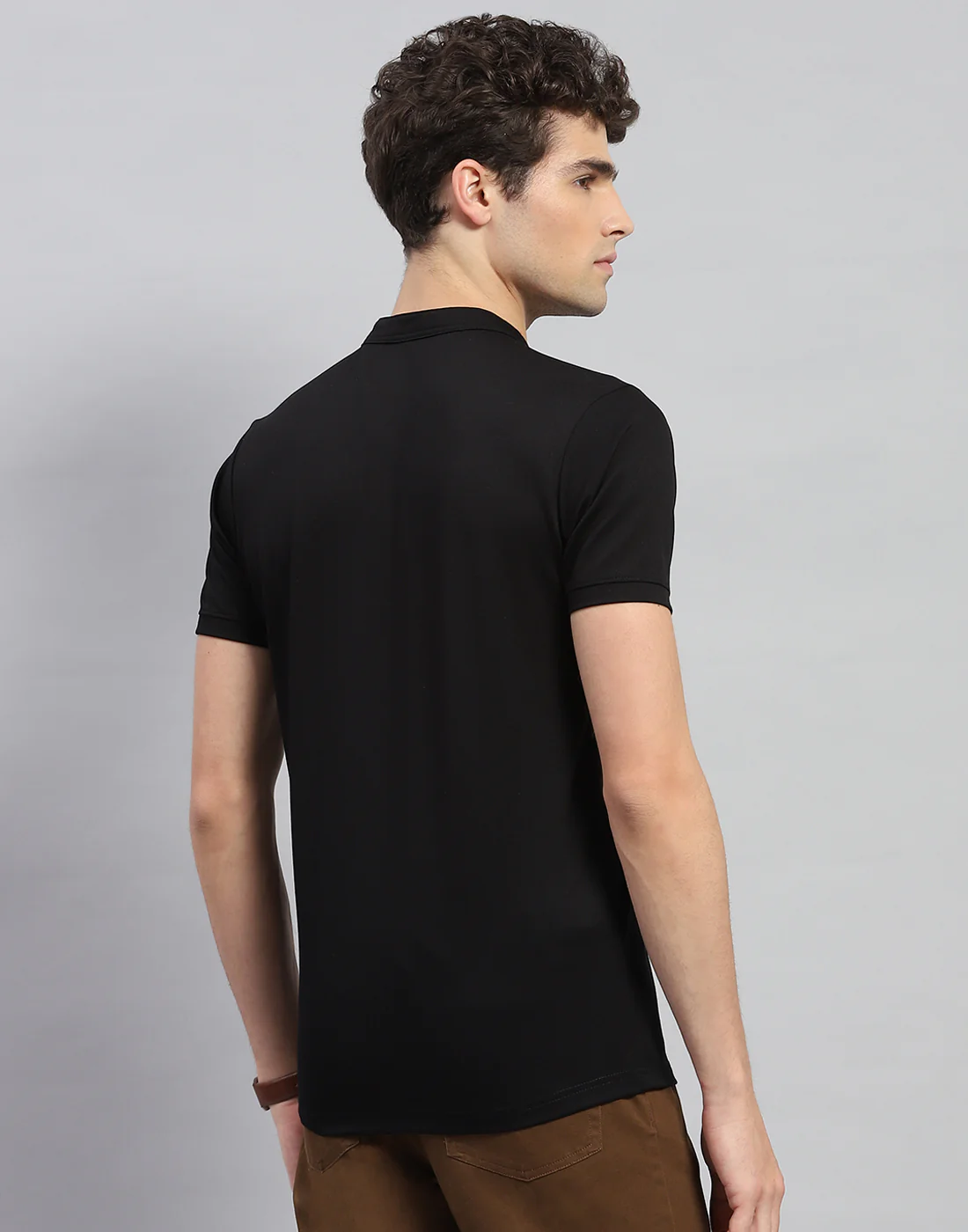 Men Black Solid  Mandarin Neck Half Sleeve T-Shirt - Image 5