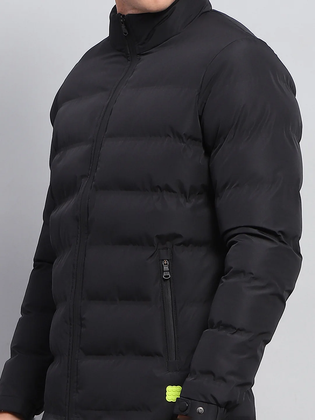 Rock.it Men Black Solid Mock Neck Full Sleeve Heating Jacket - Image 6