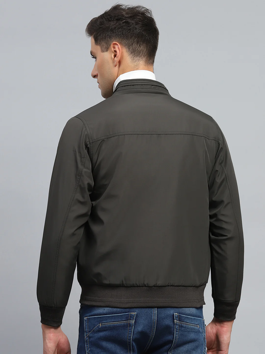 Men Black Solid Mock Neck Full Sleeve Jacket - Image 5