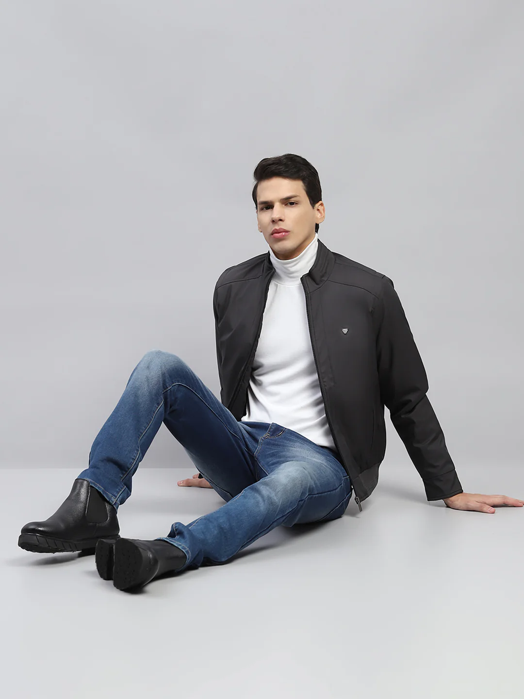Men Black Solid Mock Neck Full Sleeve Jacket - Image 2
