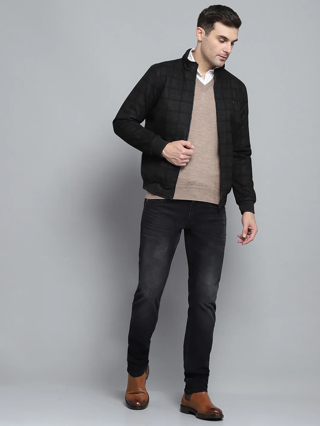 Men Black Solid Mock Neck Full Sleeve Jacket - Image 5