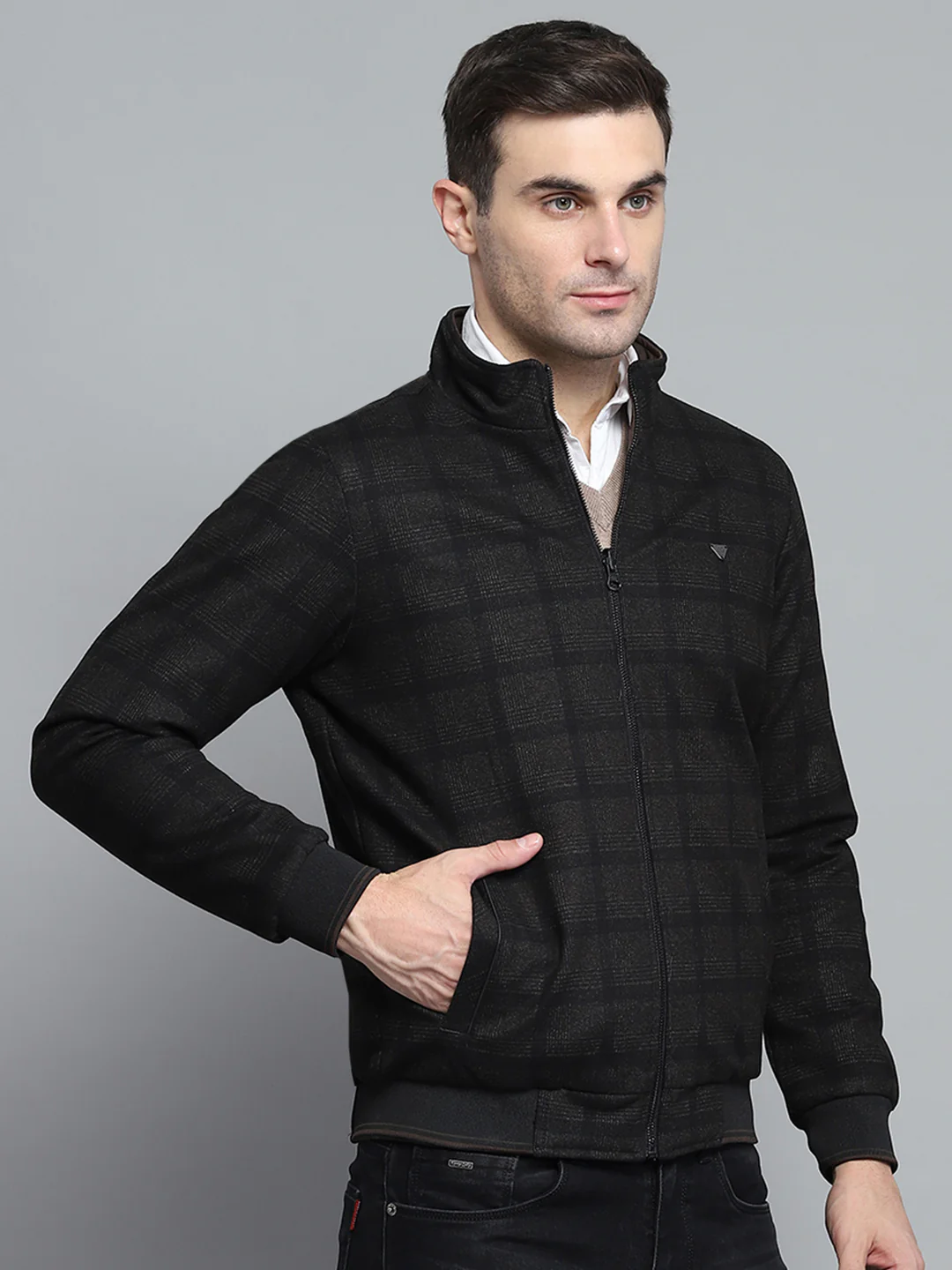 Men Black Solid Mock Neck Full Sleeve Jacket - Image 7