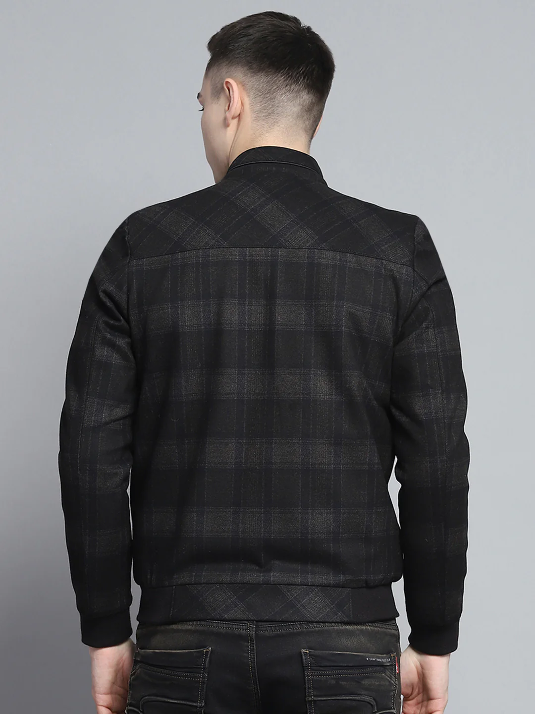 Men Black Solid Mock Neck Full Sleeve Jacket - Image 5