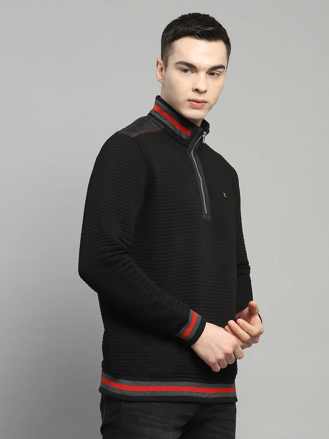 Men Black Solid Mock Neck Full Sleeve Sweatshirt - Image 4