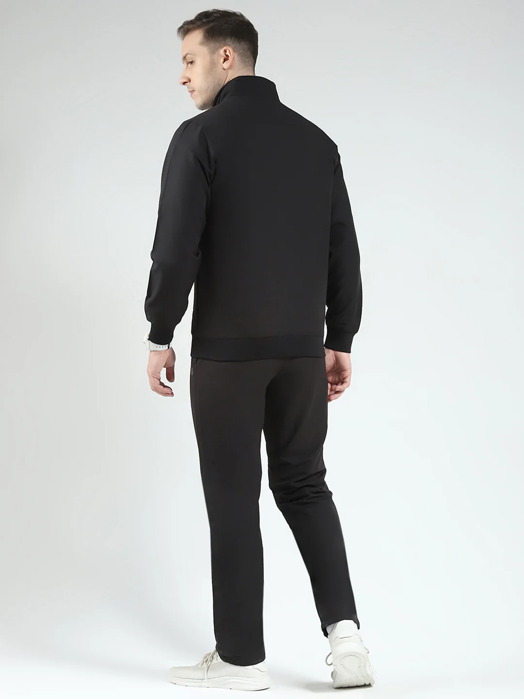 Men Black Solid Mock Neck Full Sleeve Winter Tracksuit - Image 5