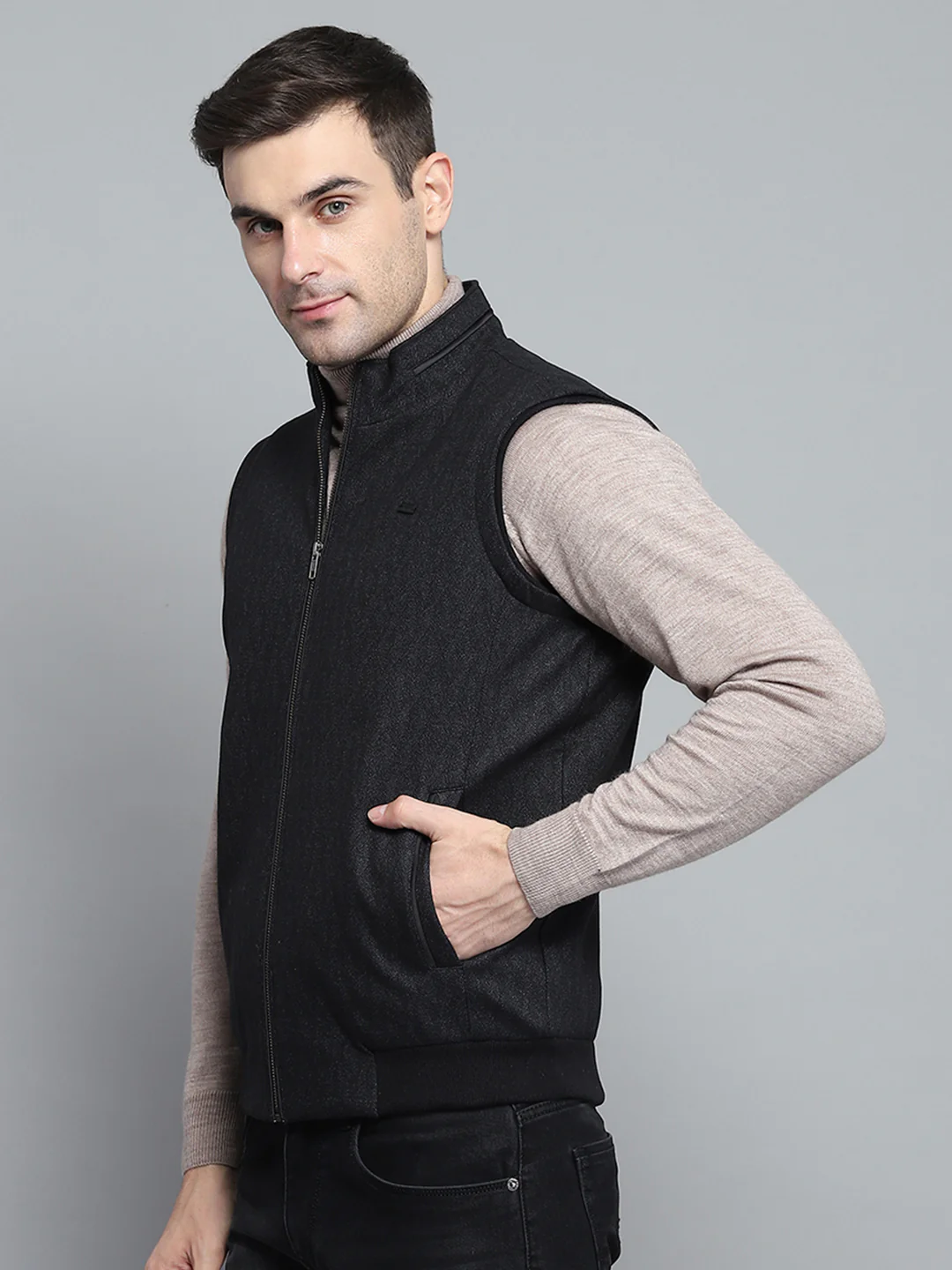 Men Black Solid Mock Neck Sleeveless Jacket - Image 3