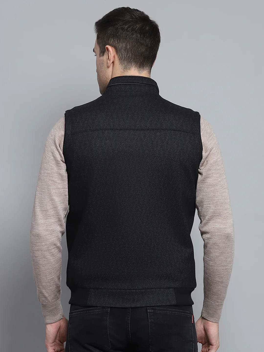 Men Black Solid Mock Neck Sleeveless Jacket - Image 5
