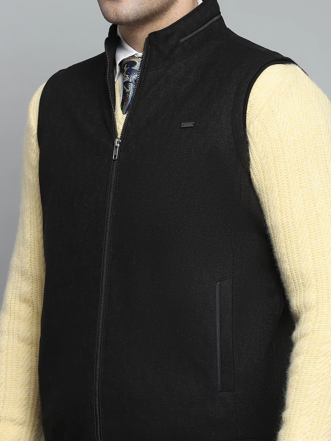 Men Black Solid Mock Neck Sleeveless Jacket - Image 6