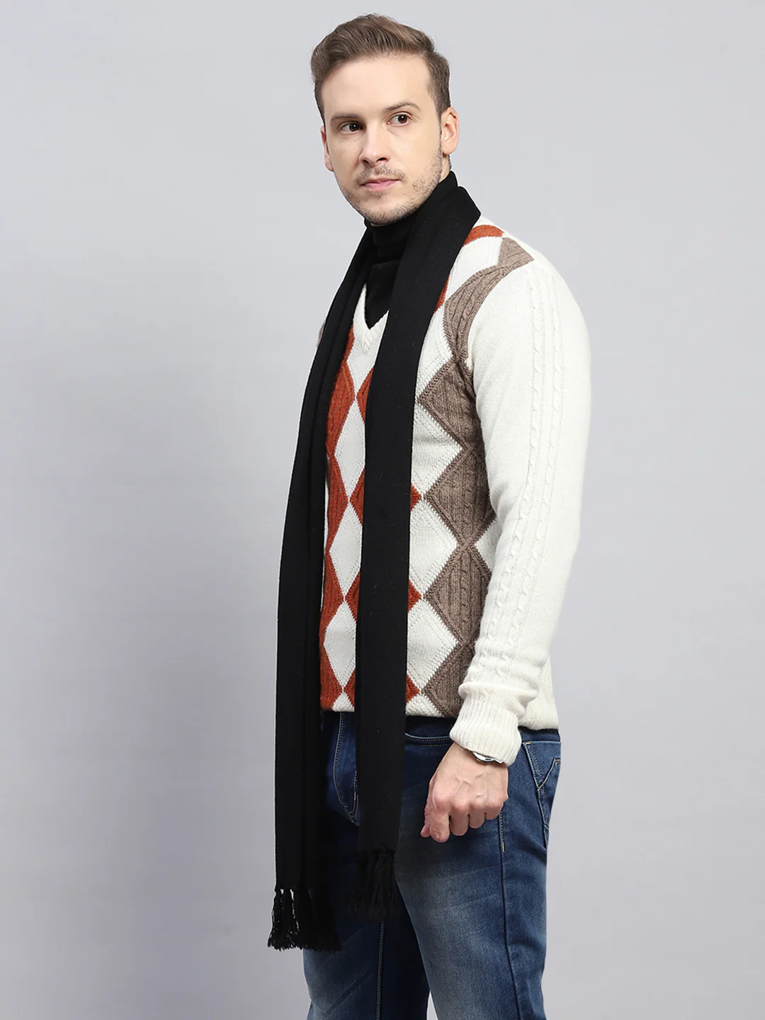 Men Black Solid Muffler - Image 4