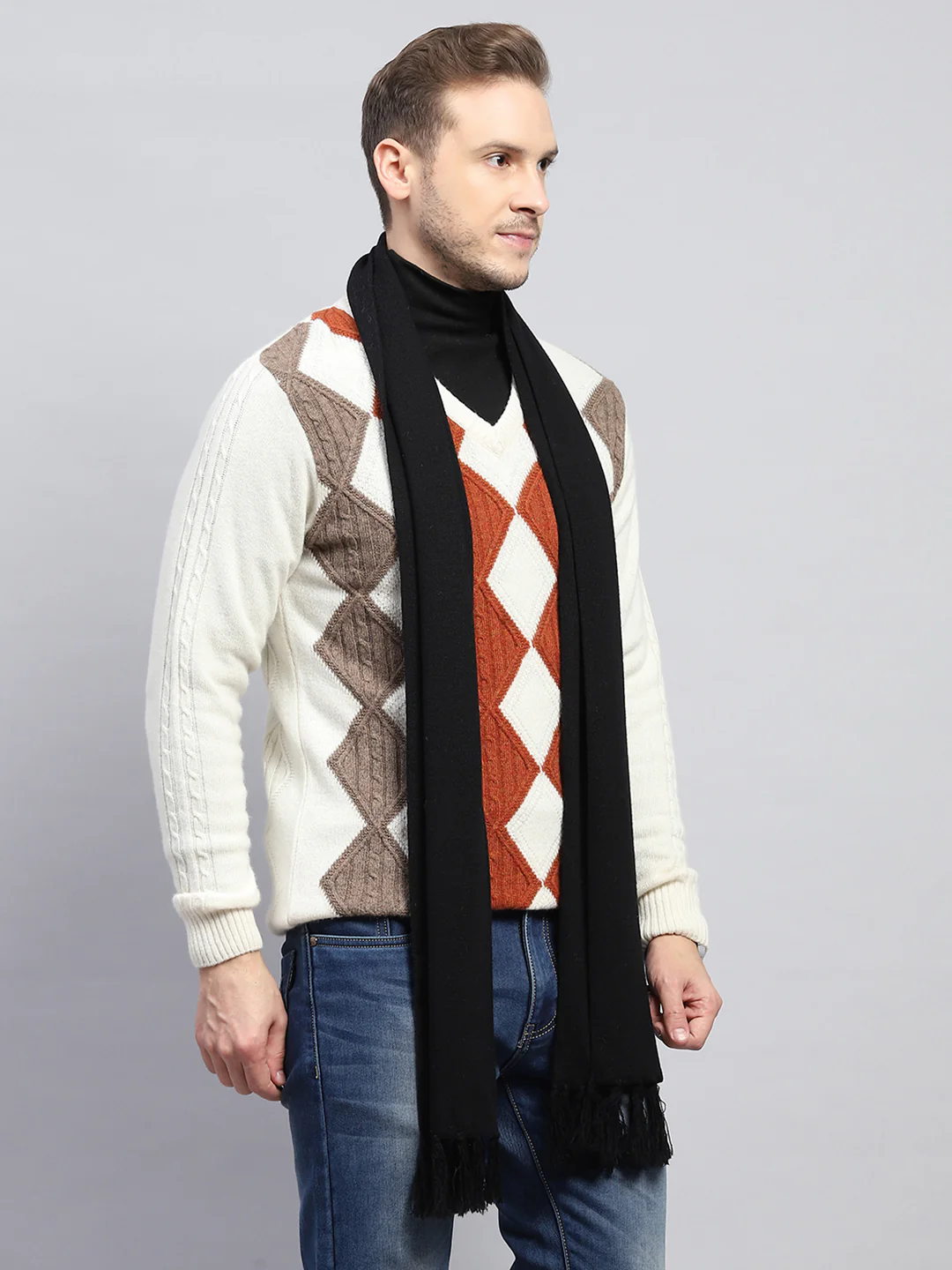 Men Black Solid Muffler - Image 5