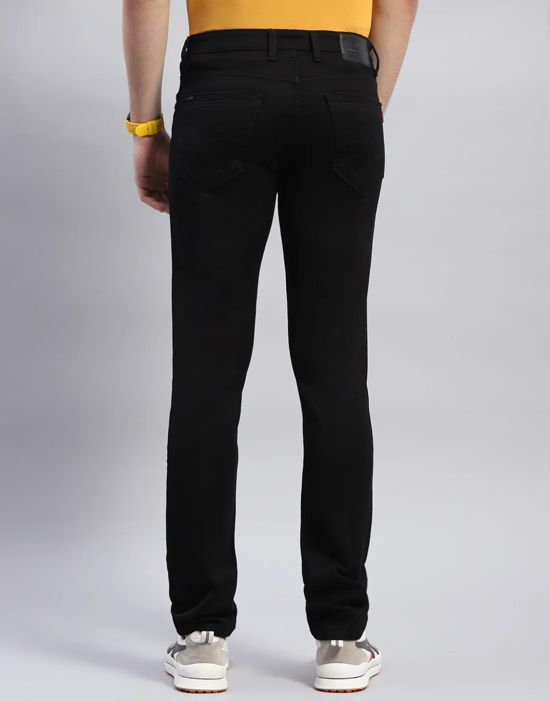 Men Black Solid Narrow Fit Denim - Image 5